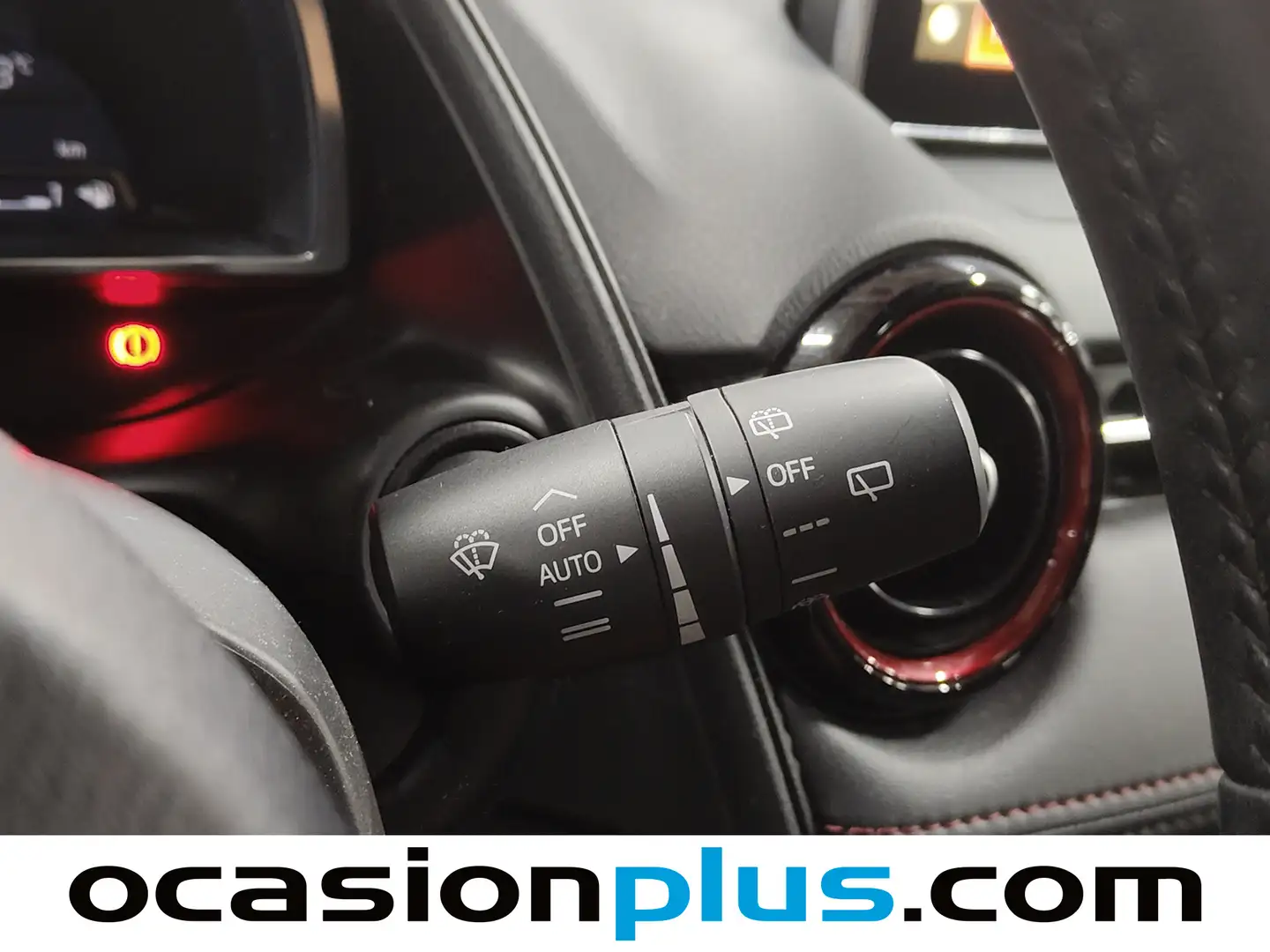 Foto Mazda CX-3 Mazda CX-3 2.0 SKYACTIV GE Luxury 2WD (120 CV)