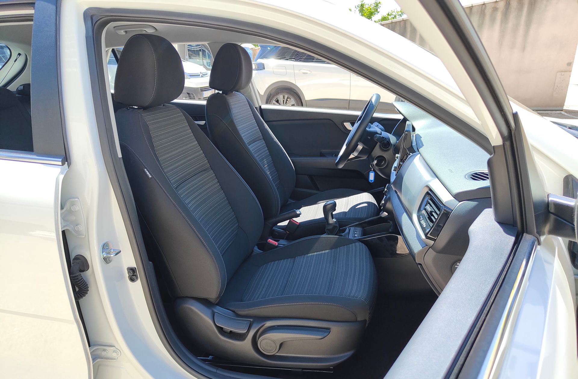 Kia Stonic 1.0 T-GDi MHEV Drive - foto 16
