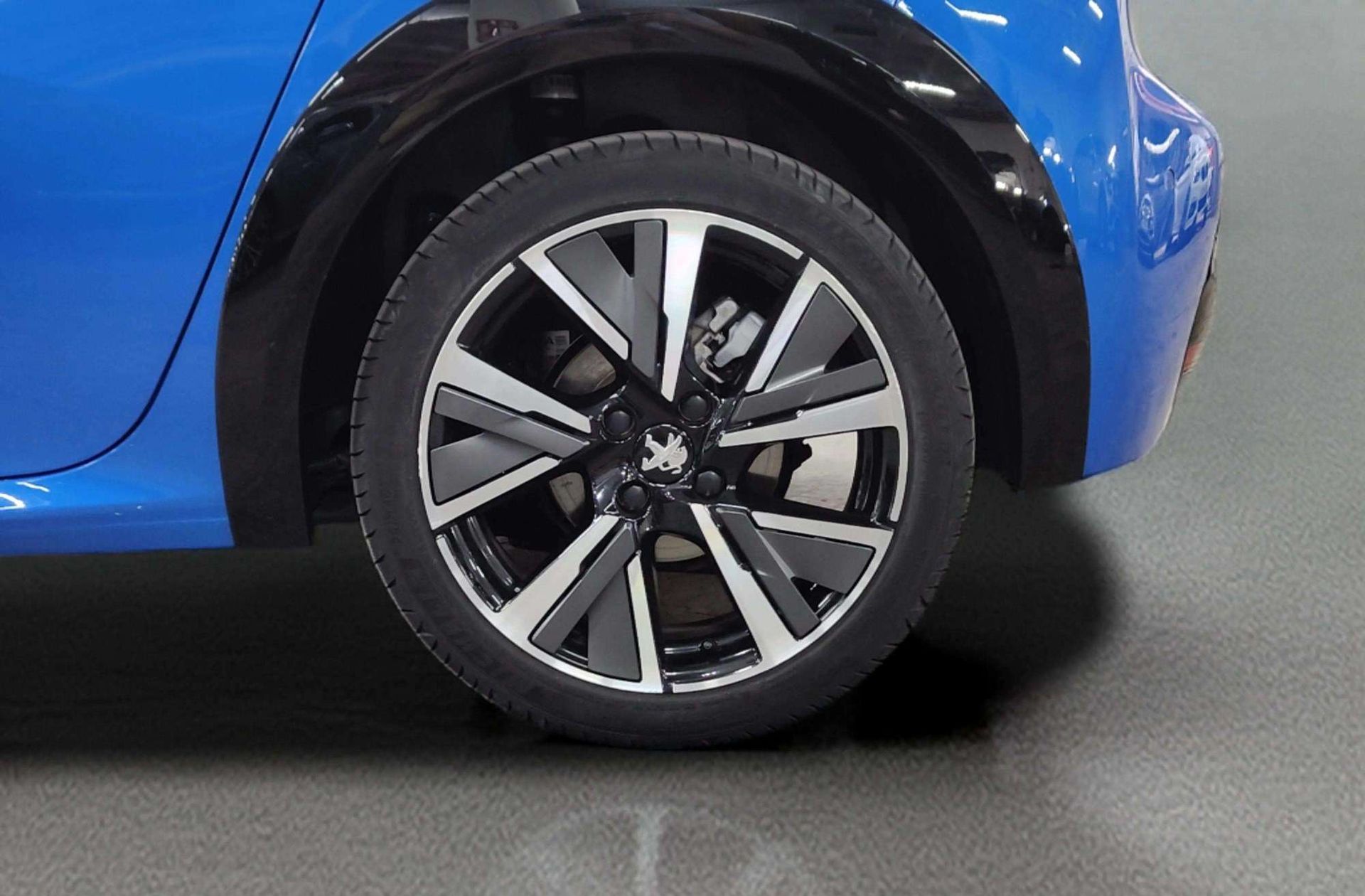 Peugeot 208 PureTech 100 GT Line - foto 44