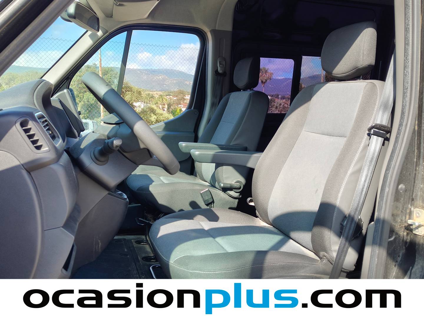Foto asientos traseros Renault Master Renault Master Combi L2H2 3500 Energy Blue dCi (150 CV) 8 Plazas
