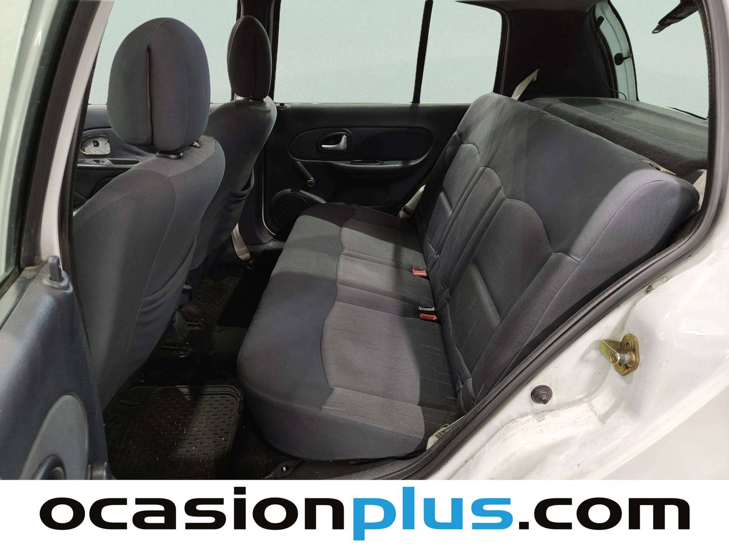 Foto Renault Clio Renault Clio Confort Expression 1.2 16v (75 CV)