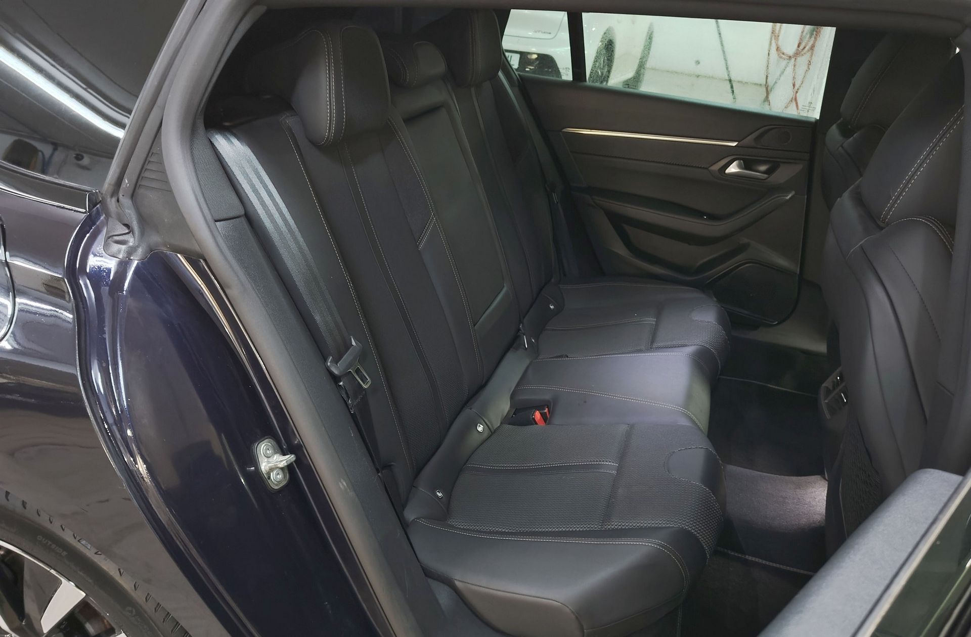 Peugeot 508 SW SW BlueHDi 130 GT EAT8 - foto 19