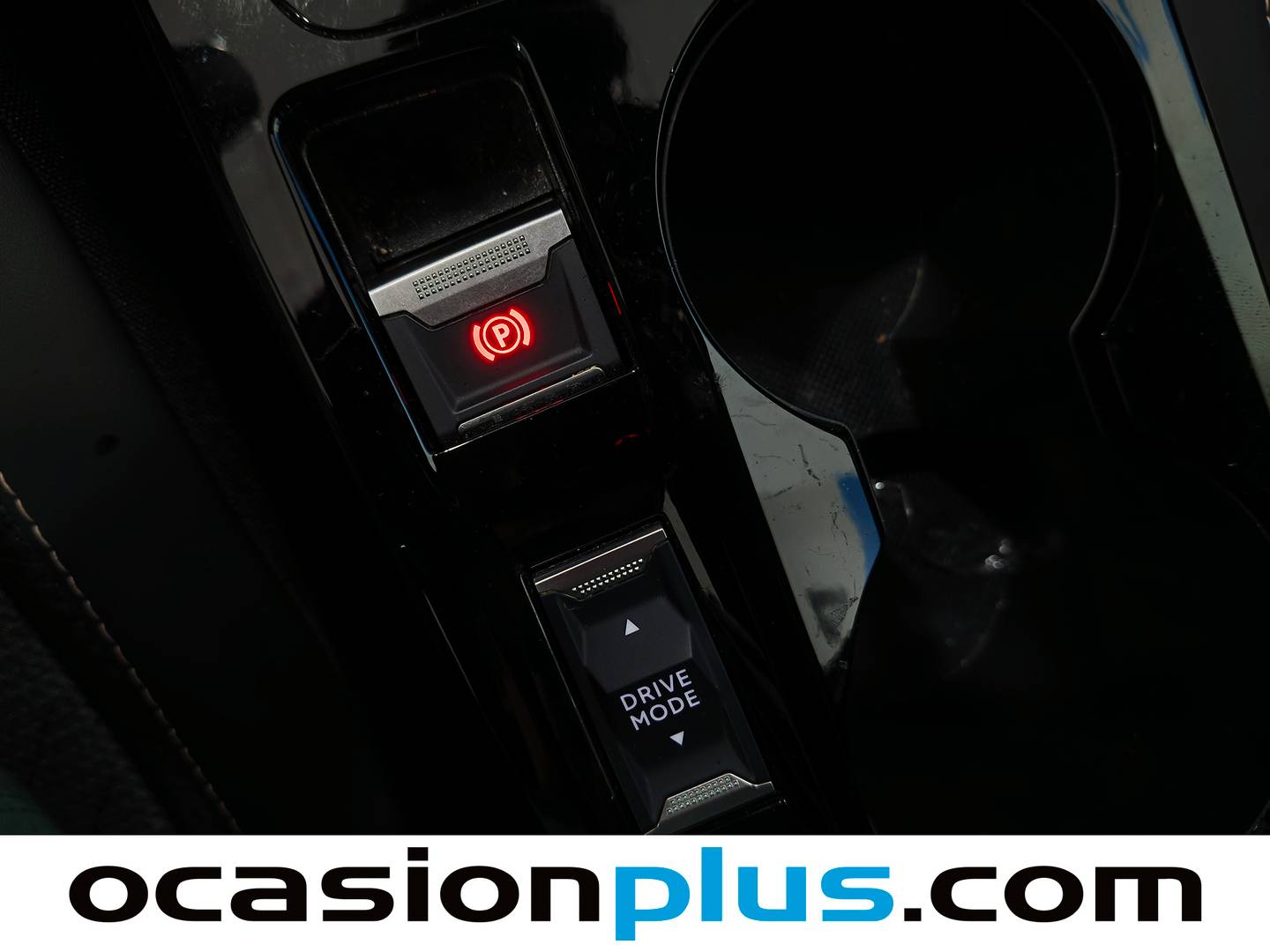 Peugeot 2008 Peugeot 2008 Allure Hybrid eDCS6 (145 CV) automático