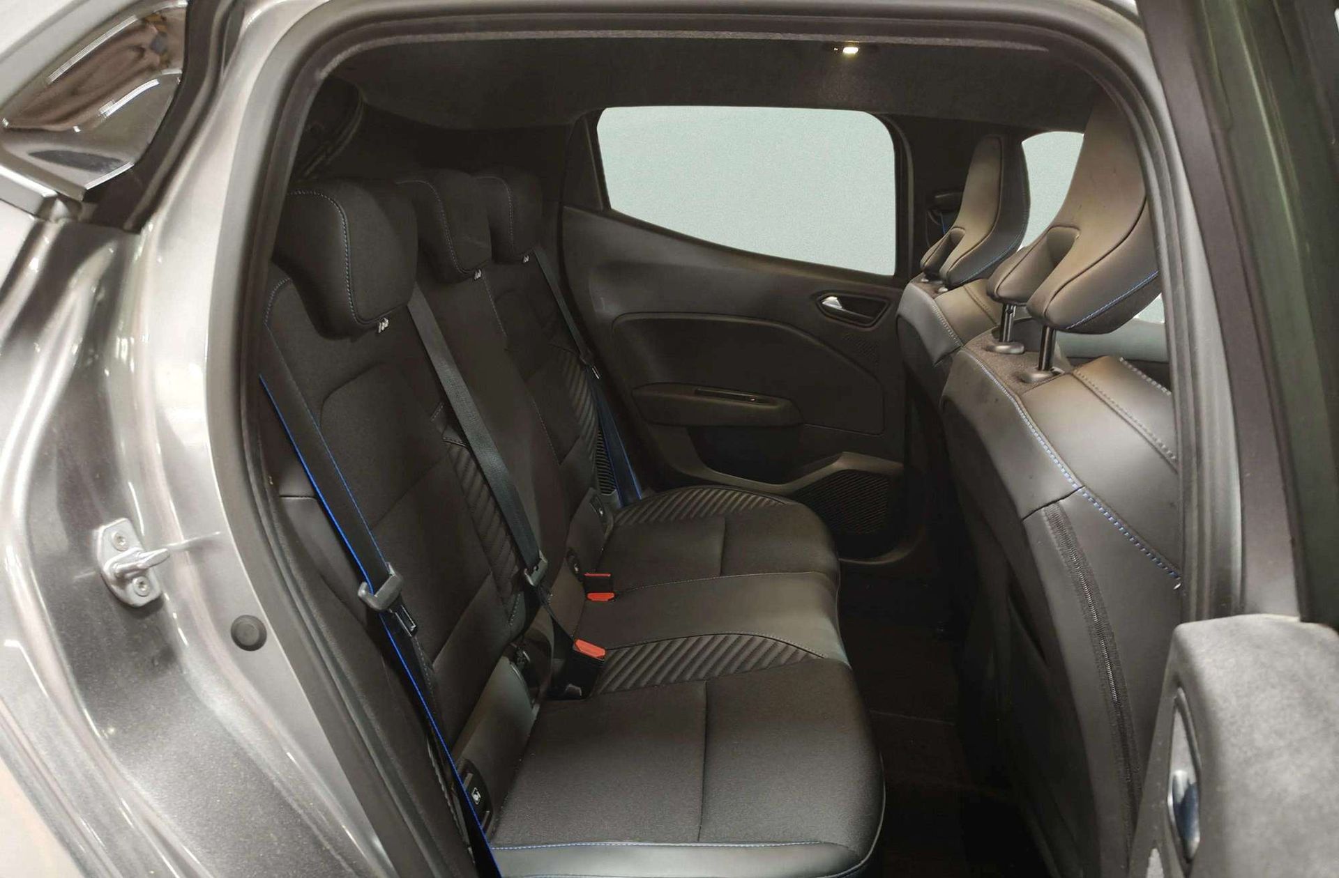 Renault Clio Esprit Alpine E-Tech - foto 21