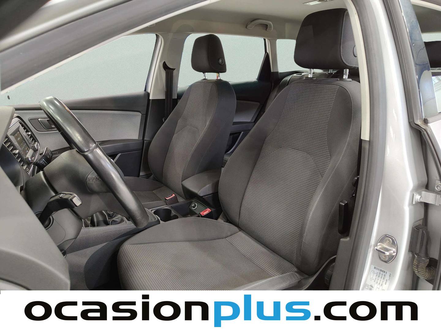 Foto asientos delanteros Seat León Seat León ST 1.6 TDI S&S Style (115 CV)