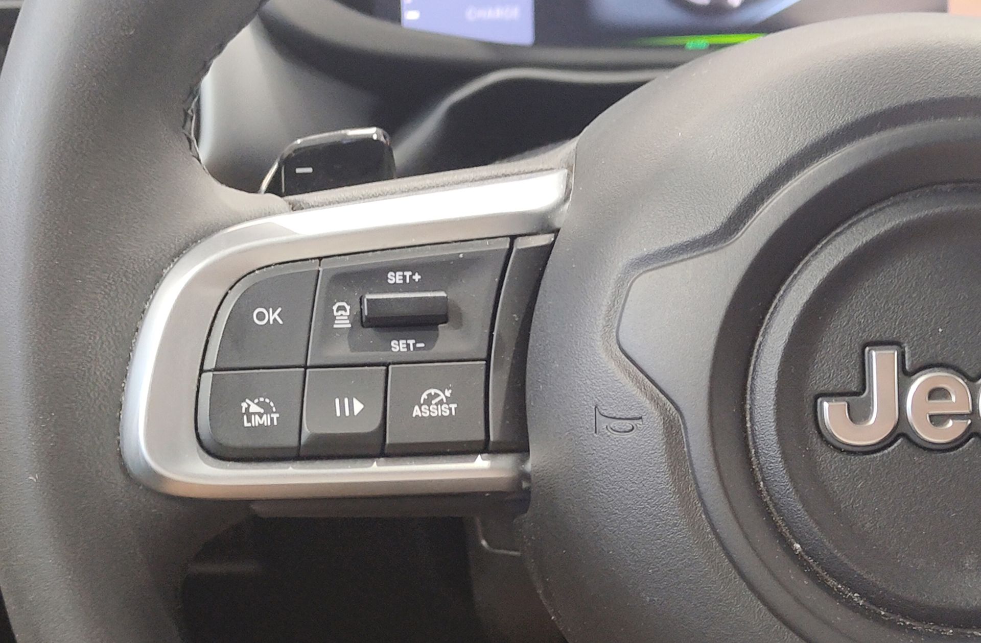 Jeep Avenger 1.2 eHybrid Altitude - foto 26