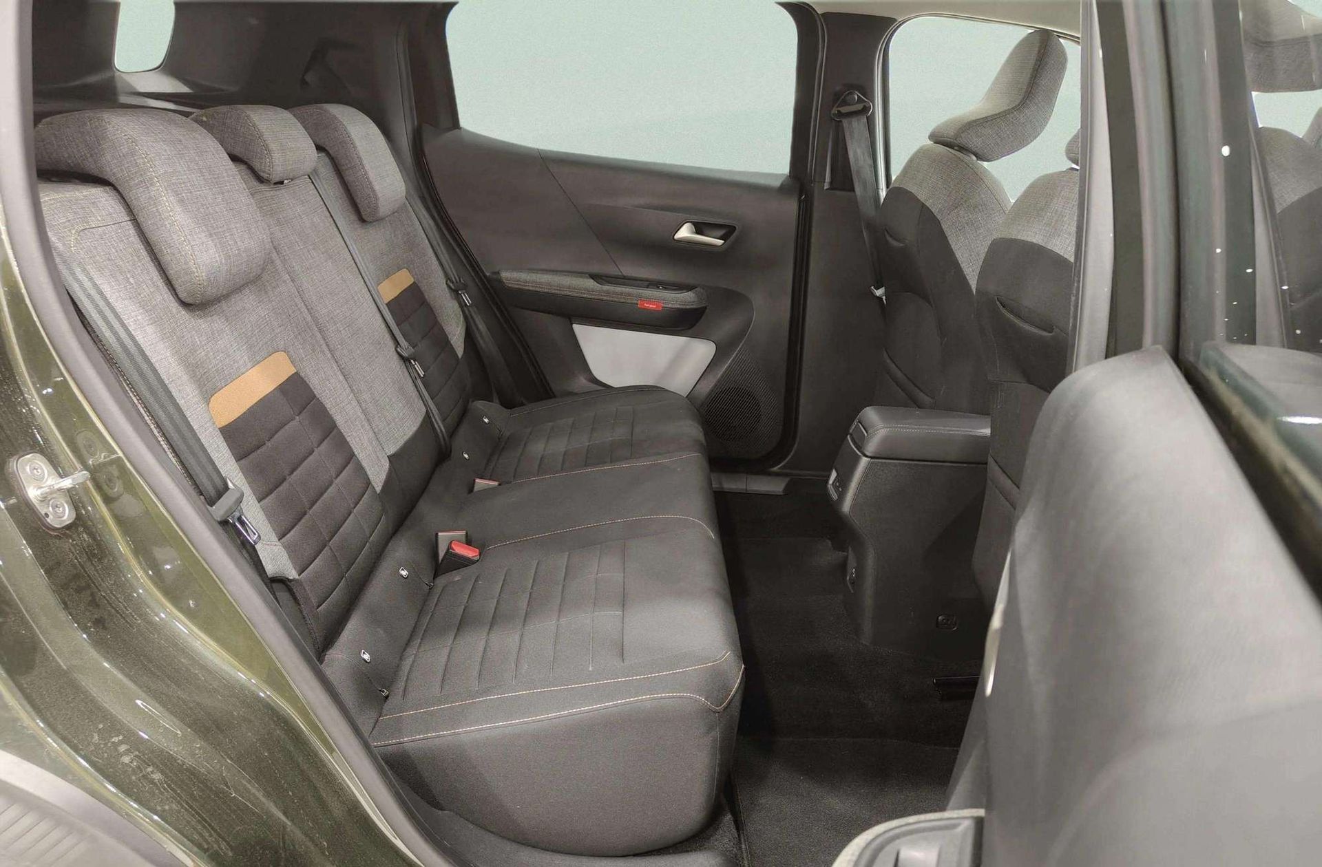 Citroën C3 Aircross Hybrid 145 Plus e-DCS6 - foto 18
