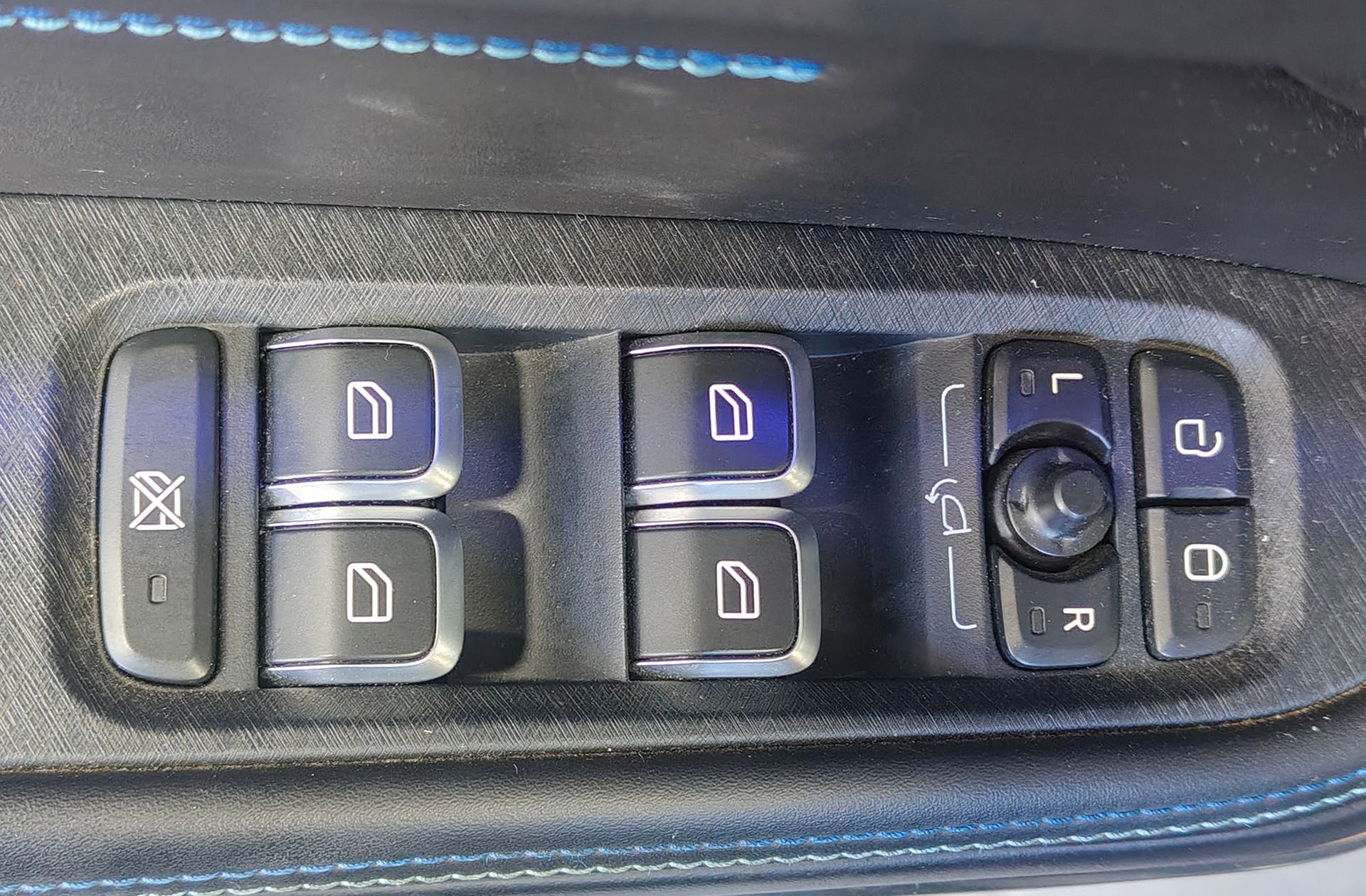 Lynk & Co 01 1.5 PHEV - foto 38