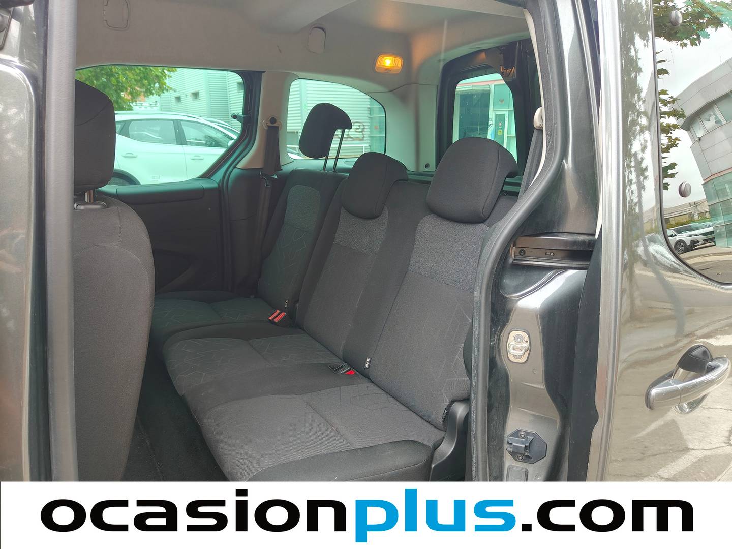 Foto asientos traseros Peugeot Partner Peugeot Partner Tepee BlueHDi 100 Active (100 CV)