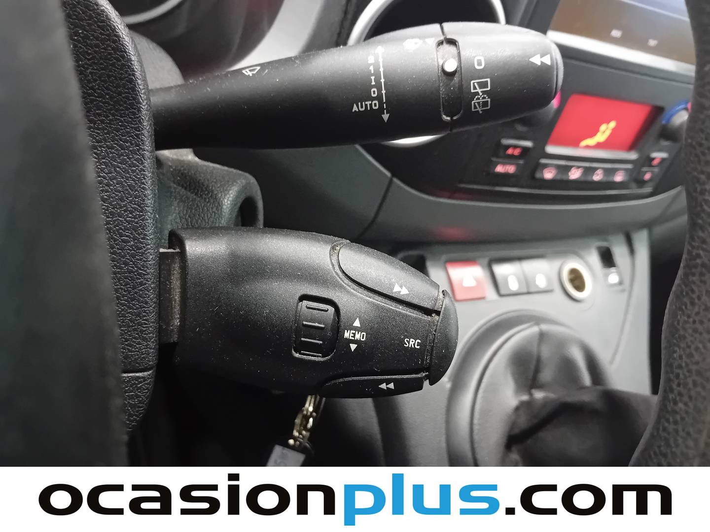 Foto Peugeot Partner Peugeot Partner Tepee Combi 1.6 BlueHDI Adventure Edition (100 CV)