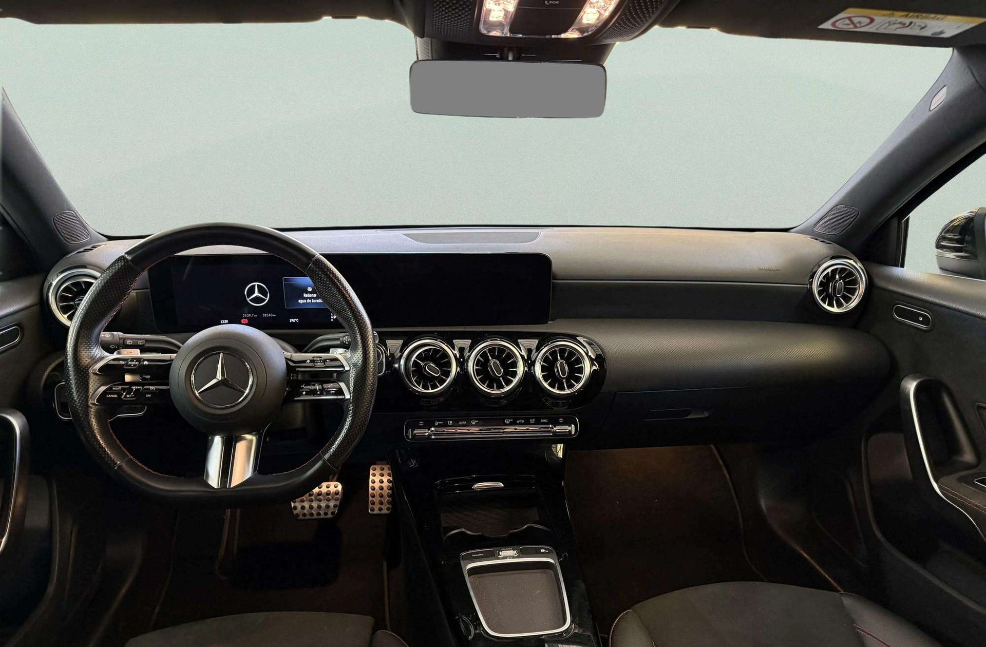 Mercedes-Benz Clase A 200 d Pack AMG - foto 7