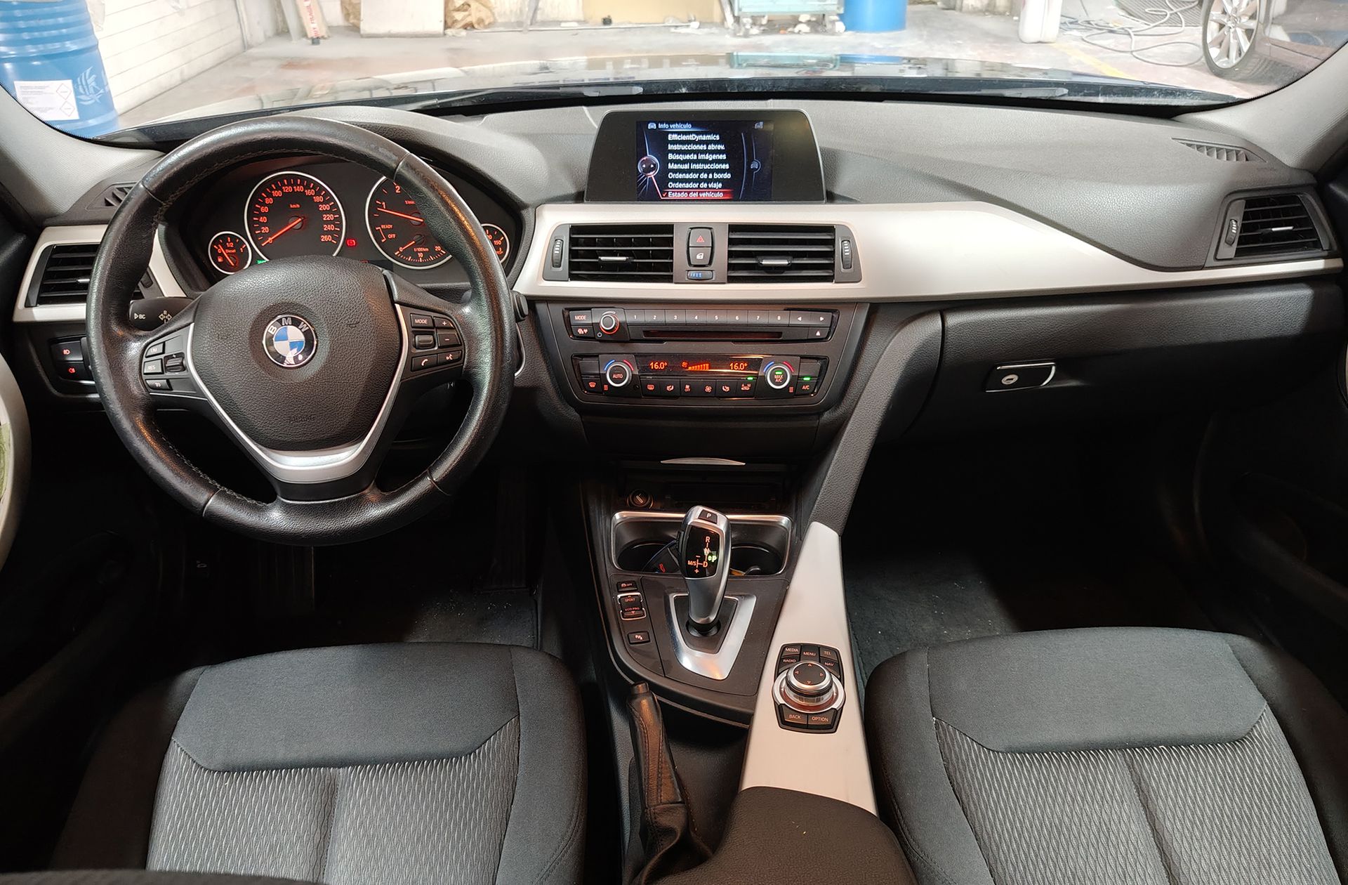 BMW Serie 3 320d - foto 6