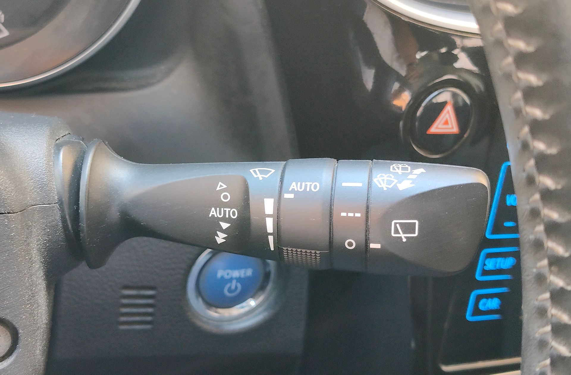 Toyota Auris 1.8 Hybrid Active - foto 28
