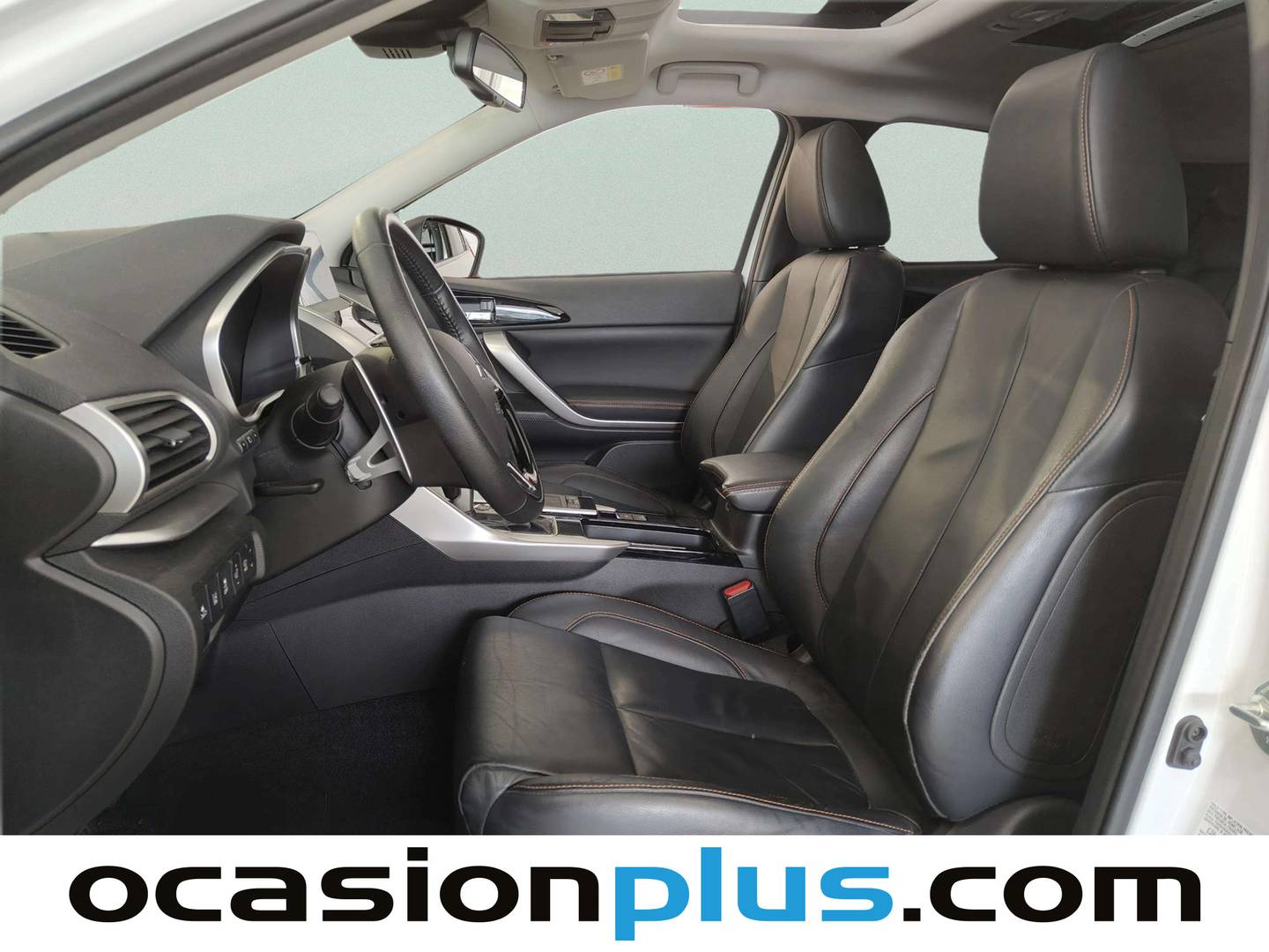 Foto asientos delanteros Mitsubishi Eclipse Cross Mitsubishi Eclipse Cross 150T Kaiteki 4WD CVT (163 CV)