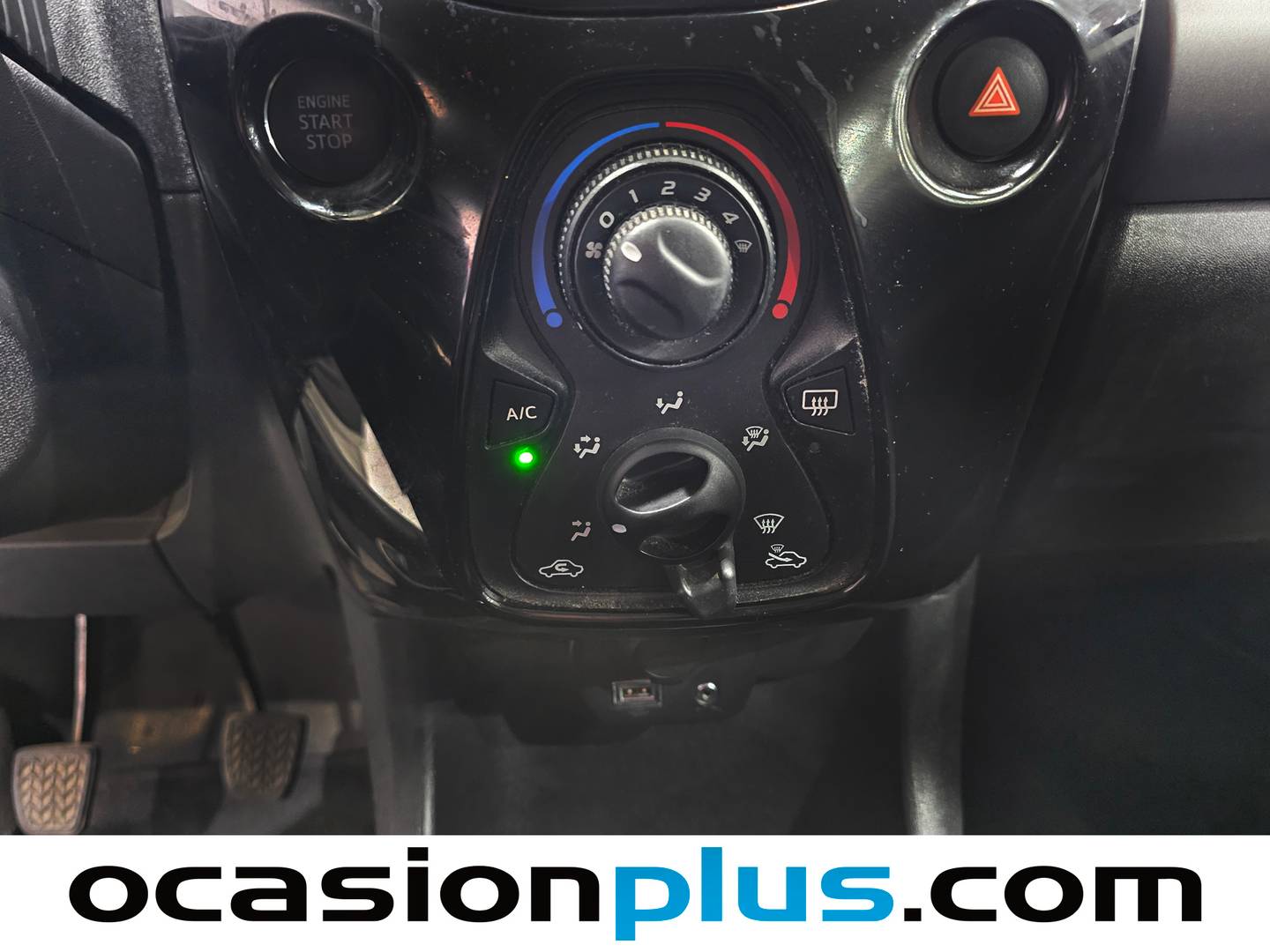 Foto Peugeot 108 Peugeot 108 1.2 PureTech Allure  (82 CV)