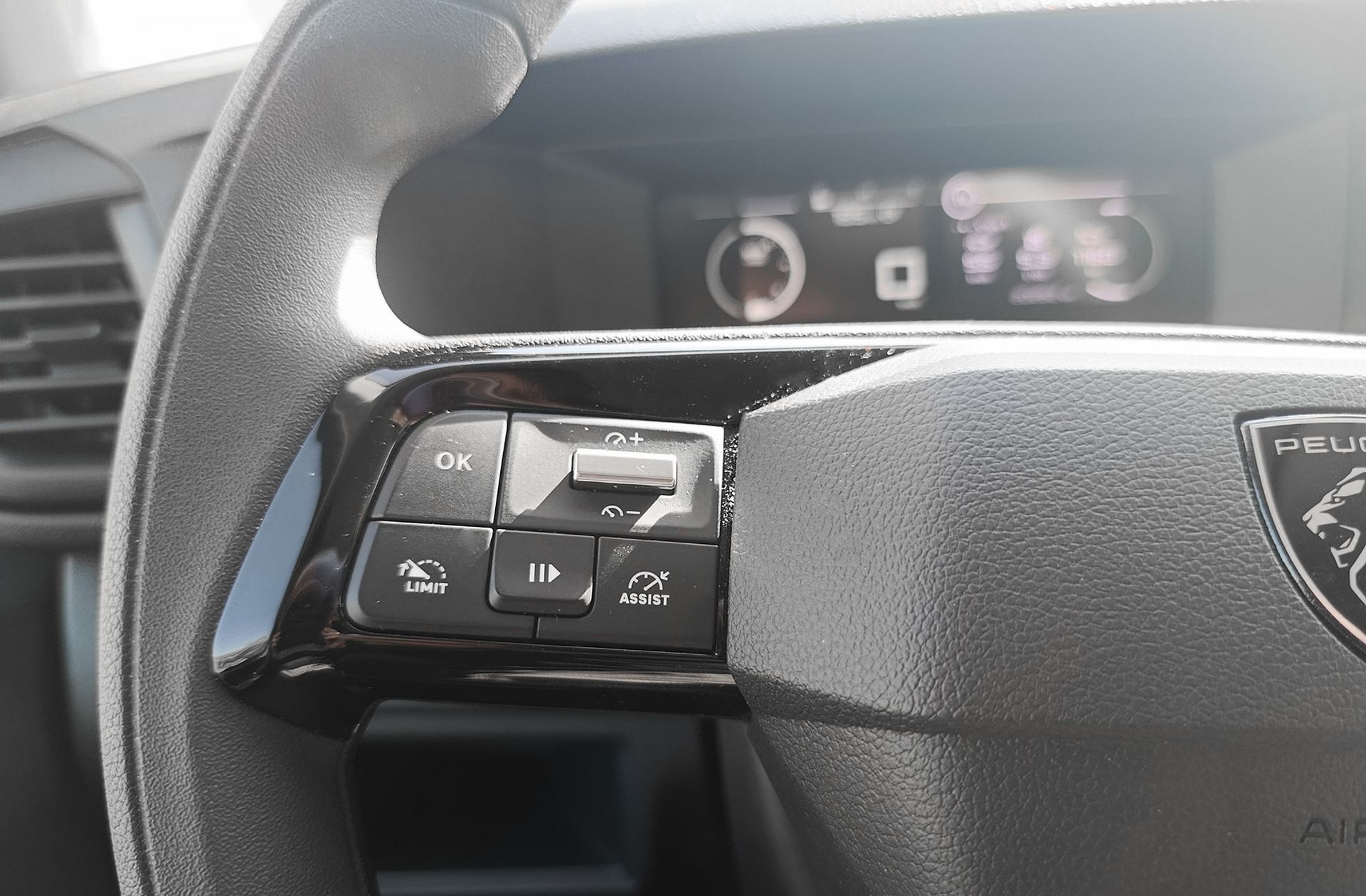 Peugeot Expert BlueHDi 120 Standard - foto 19