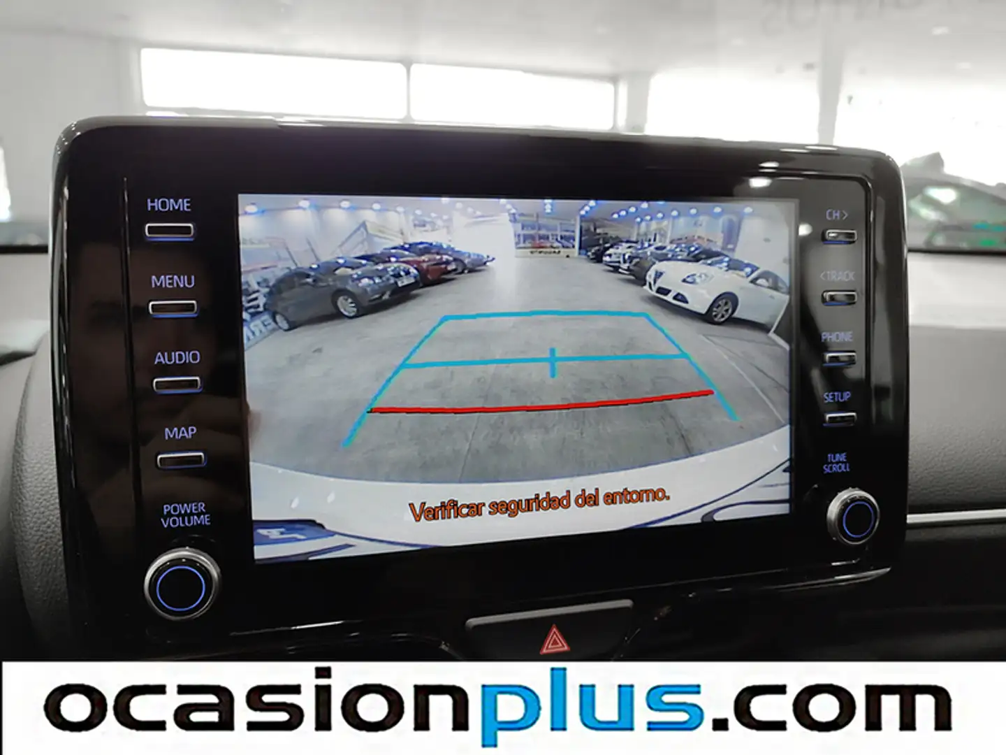 Foto Toyota Yaris Toyota Yaris 1.5 120H Business Plus (116 CV)