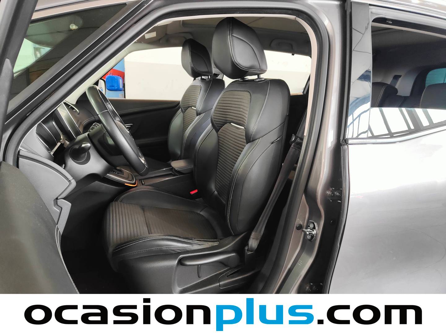 Foto asientos traseros Renault Grand Scénic Renault Grand Scenic Zen TCe (140 CV) EDC GPF