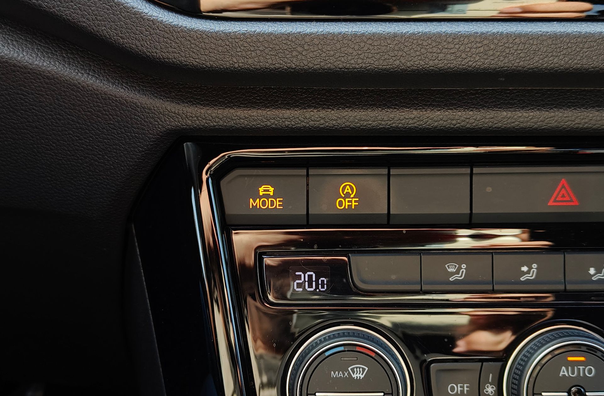 Volkswagen T-Roc Sport 1.5 TSI - foto 12