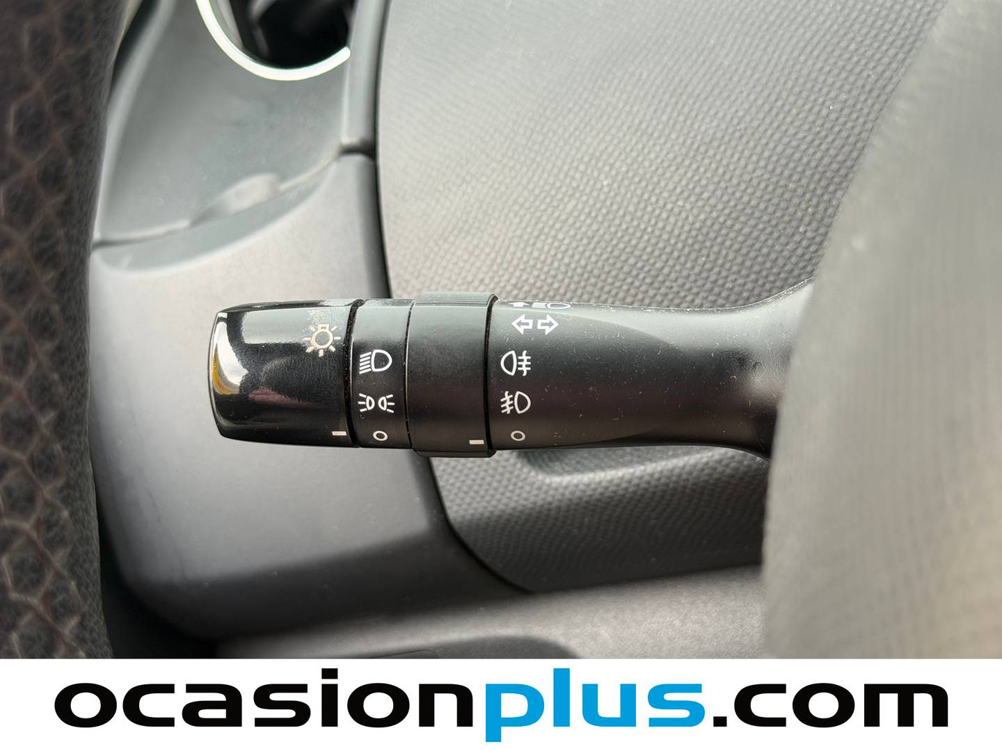 Equipamiento del Toyota Yaris Toyota Yaris 1.3 VVT-I TS (101 CV)