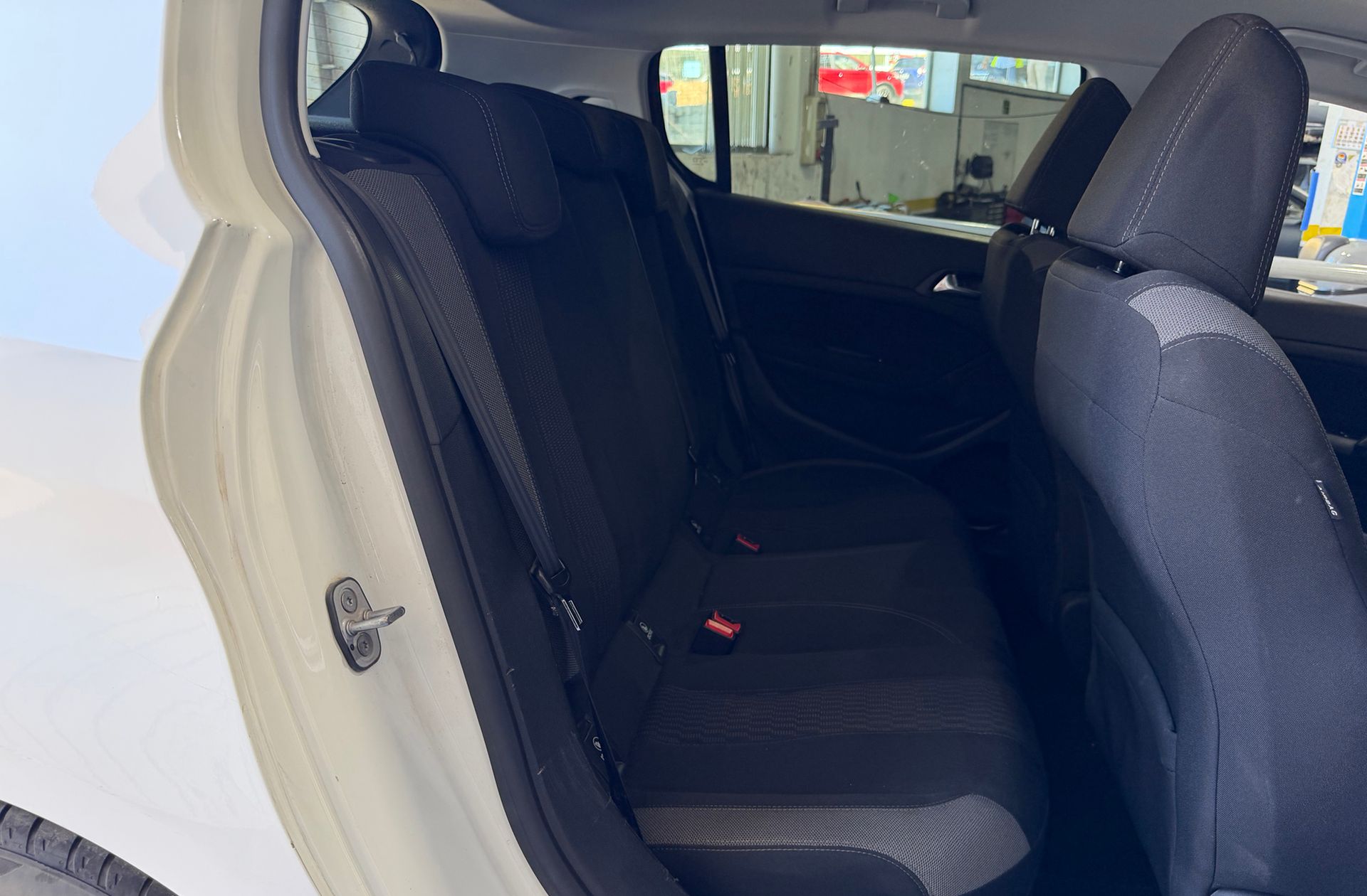 Peugeot 308 PureTech 130 Style - foto 13