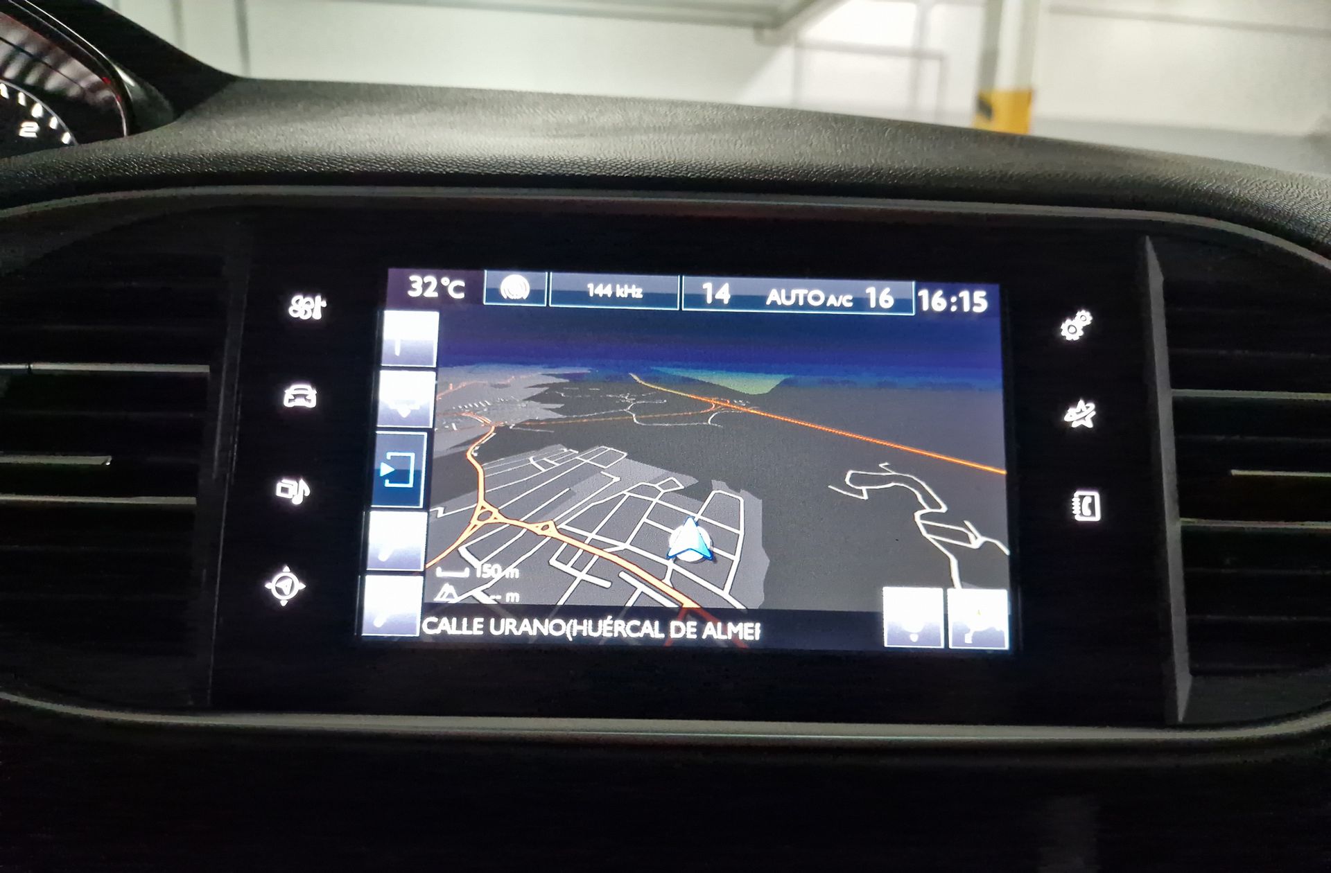 Peugeot 308 SW 2.0 BlueHDi GT EAT6 - foto 10