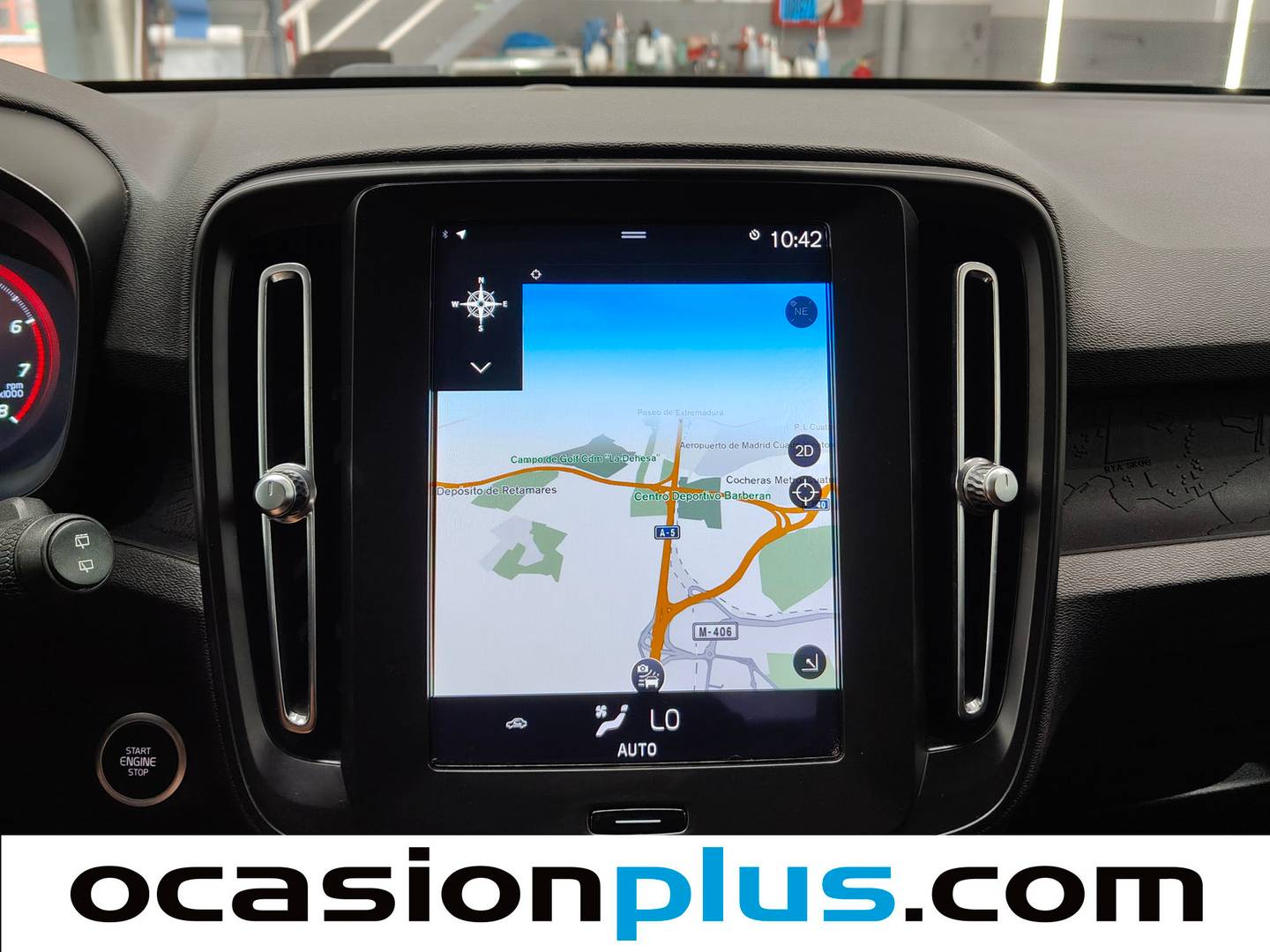 Extras y acabados del Volvo XC40 Volvo XC40 T2 Momentum Core (129 CV)