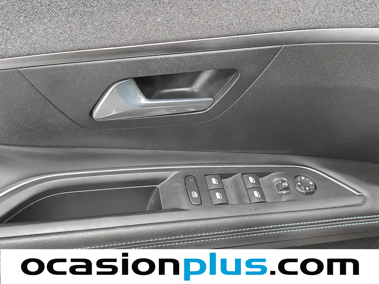 Foto Peugeot 3008 Peugeot 3008 PureTech 130 S&S Allure Pack (130 CV)