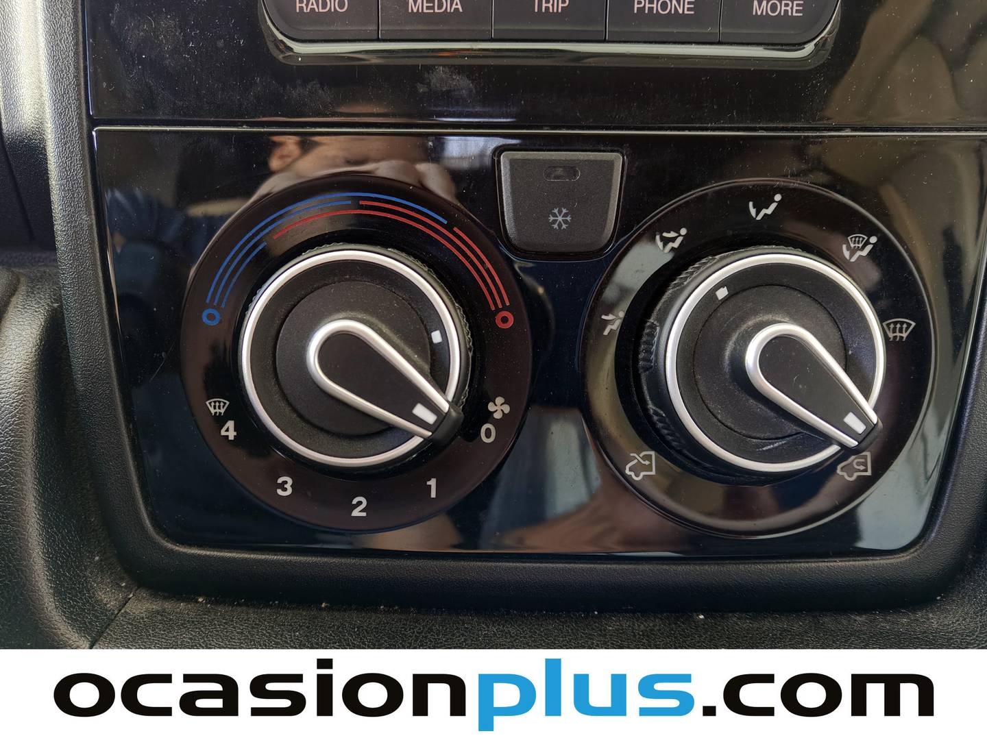 Benimar Sport 323 Benimar Sport 323 Design (150 CV) 7 Plazas seminuevo