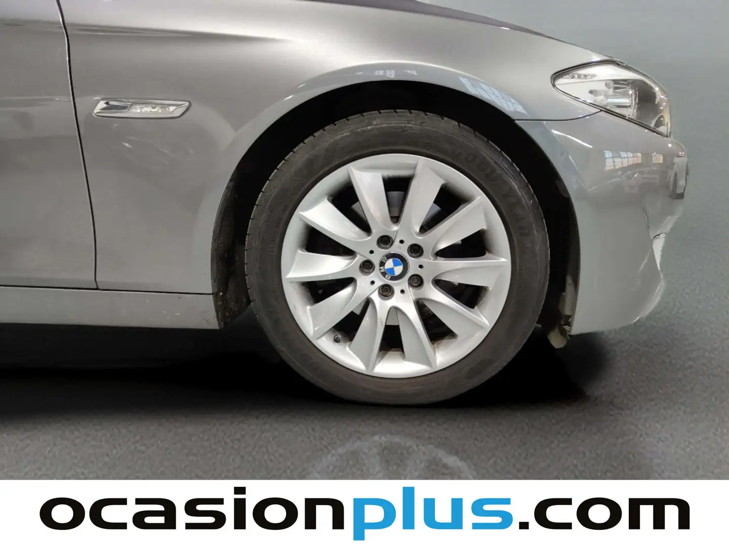 Foto BMW Serie 5 BMW Serie 5 520d Touring  (184 CV)