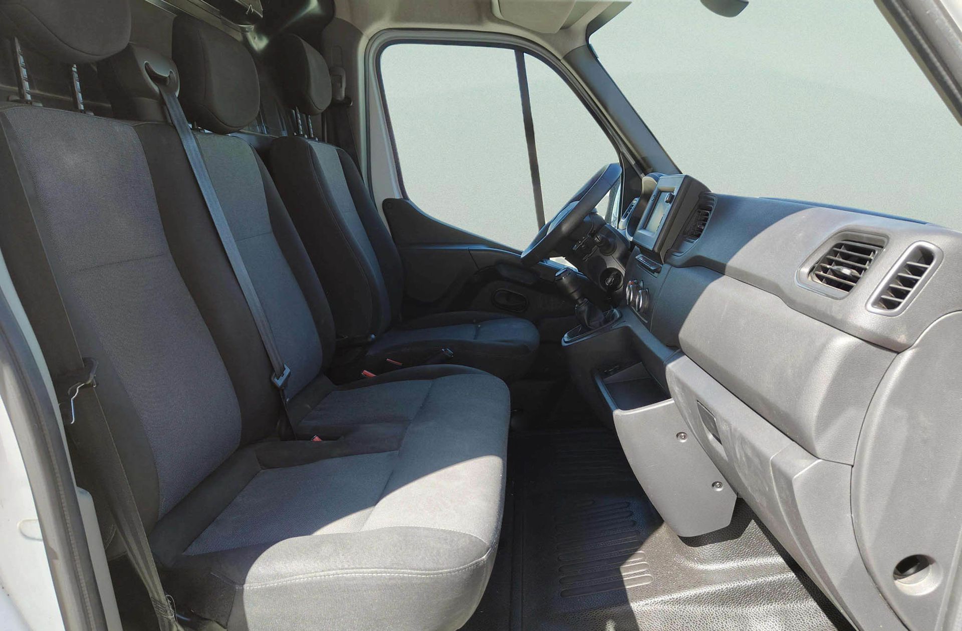 Renault Master Furgon L3H2 3500 RS Energy Blue dCi - foto 16