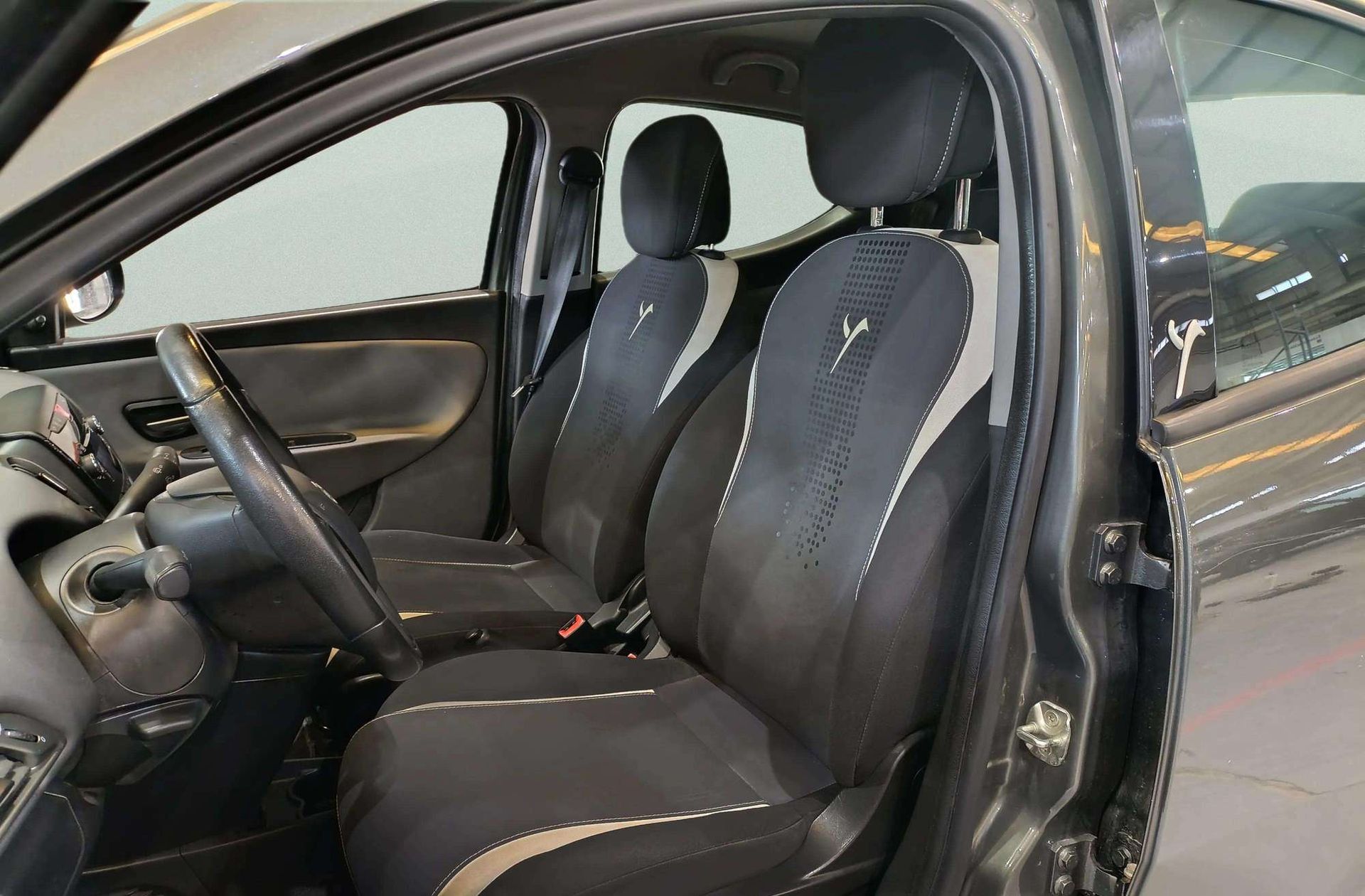 Lancia Ypsilon 1.2 Elefantino Evo II - foto 7