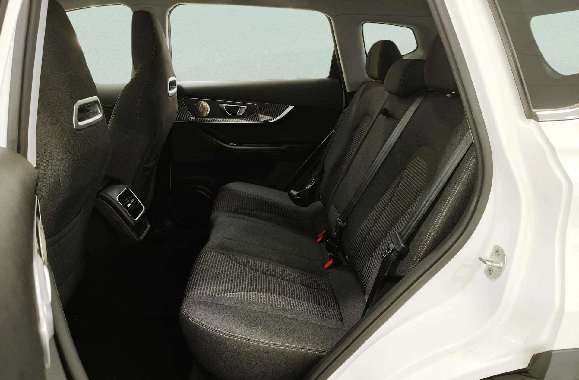Ebro s700 1.6 T-GDi Comfort DCT - foto 12