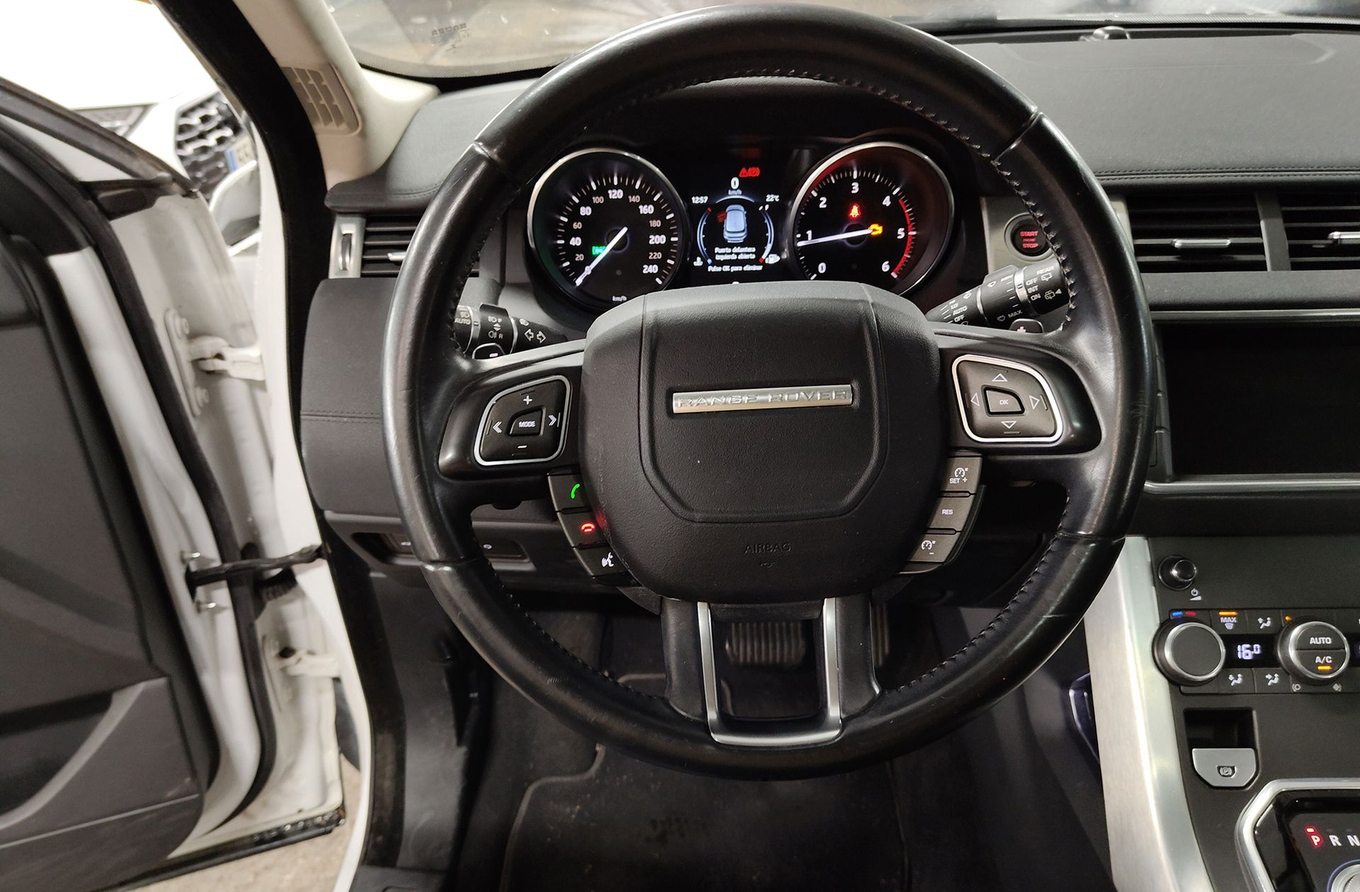 Land Rover Range Rover Evoque 2.0L TD4 SE 4x4 - foto 23