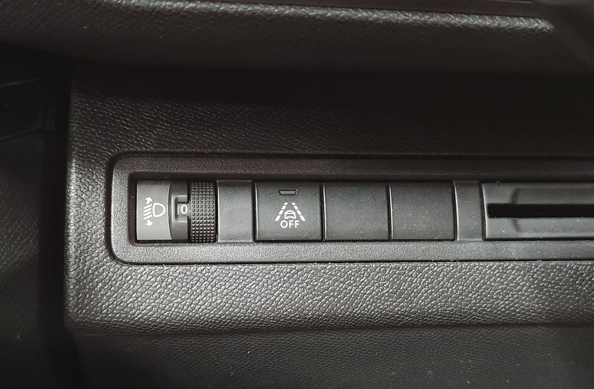 Peugeot 3008 BlueHDi 130 Allure EAT8 - foto 13