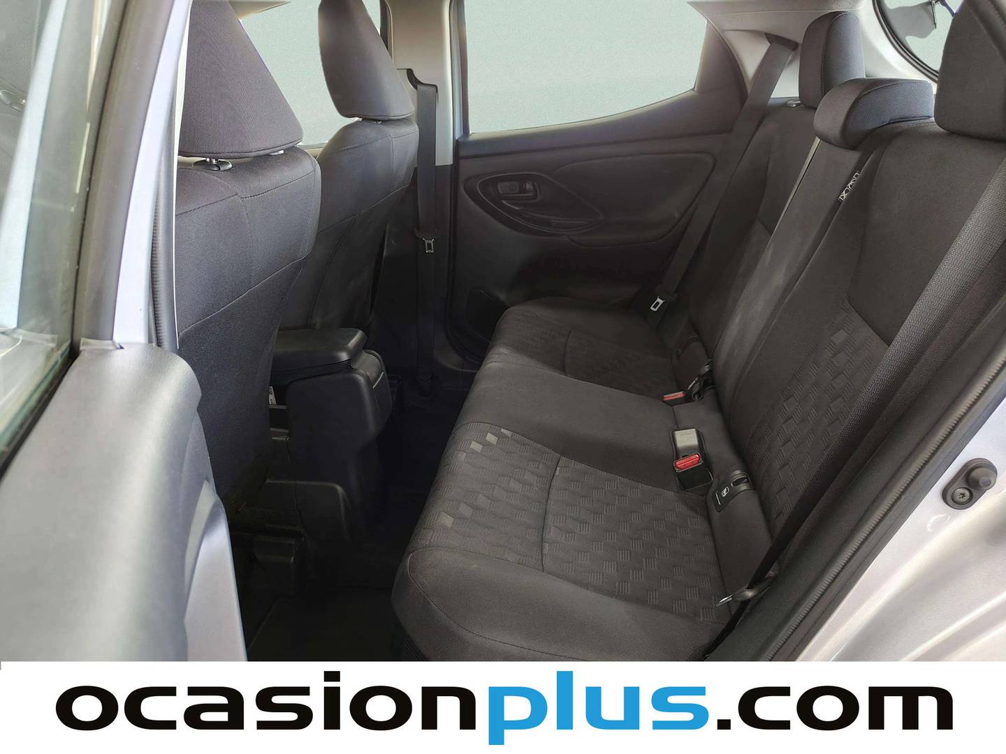 Foto asientos traseros Toyota Yaris Toyota Yaris 120H Active Plus (116 CV)