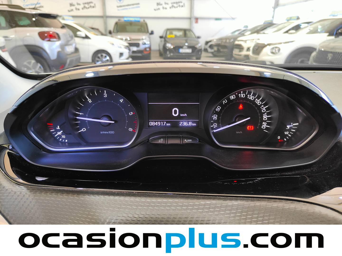 Foto Peugeot 208 Peugeot 208 BlueHDi 100 Tech Edition (99 CV)