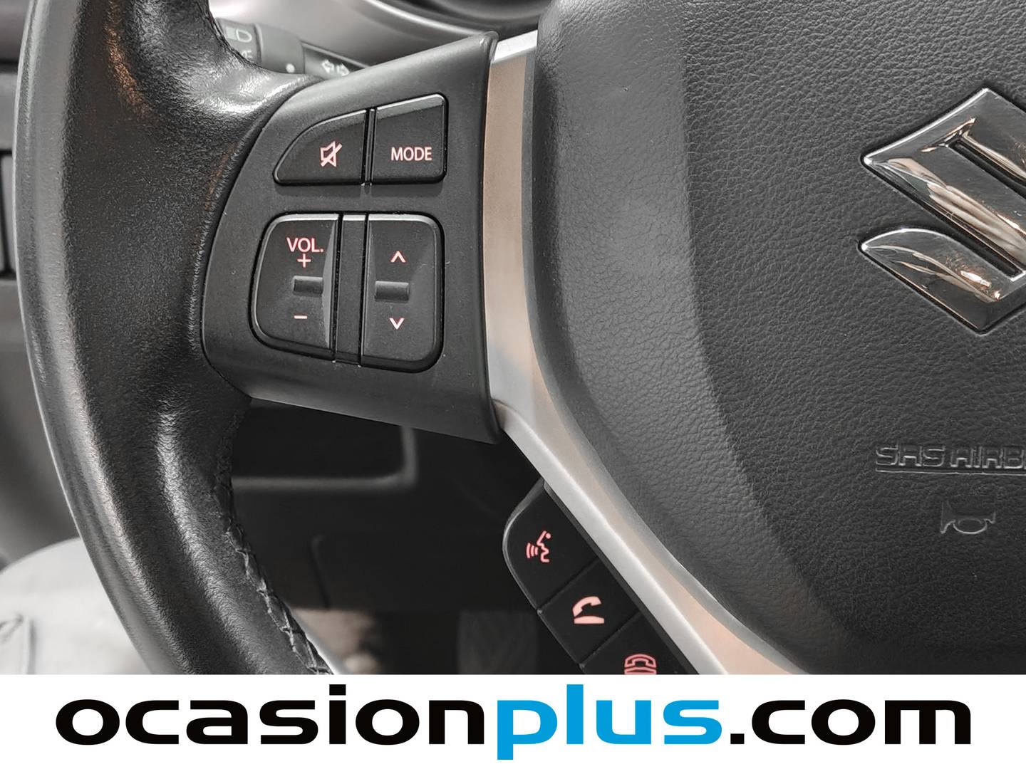 Foto Suzuki Vitara Suzuki Vitara 1.4 Turbo Mild Hybrid GLE 4WD (129 CV)