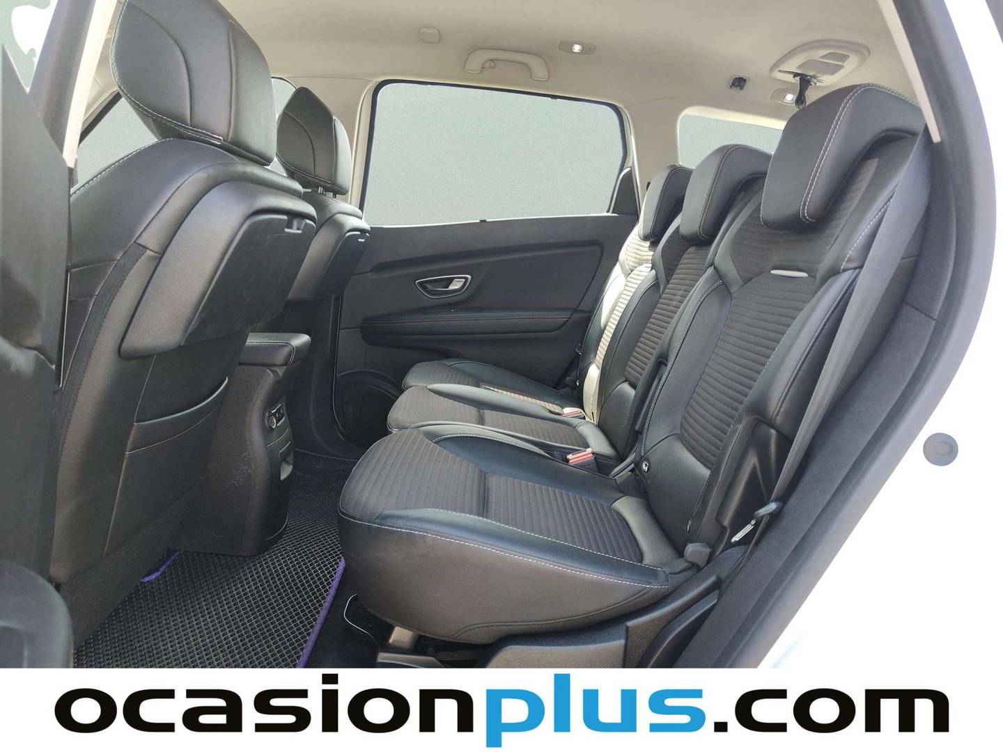 Foto asientos traseros Renault Grand Scenic Renault Grand Scenic Zen TCe 96 kW (130 CV)