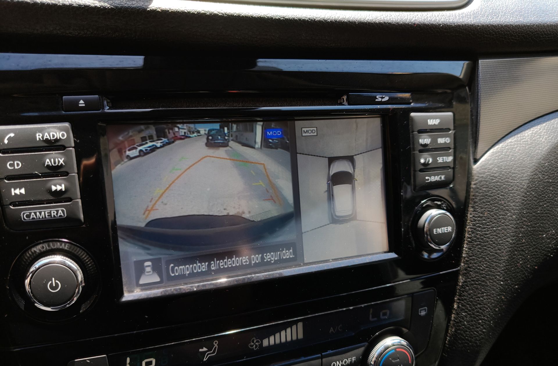 Nissan Qashqai DIG-T 115 N-Connecta - foto 9