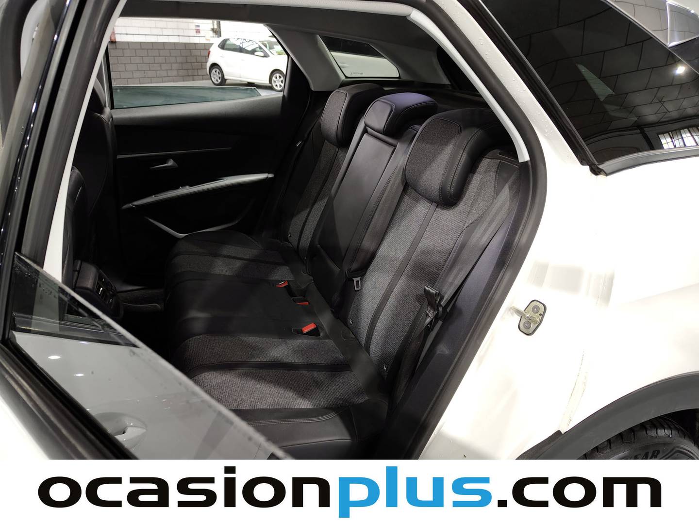 Foto asientos traseros Peugeot 3008 Peugeot 3008 BlueHDI 130 S&S Allure  (130 CV)