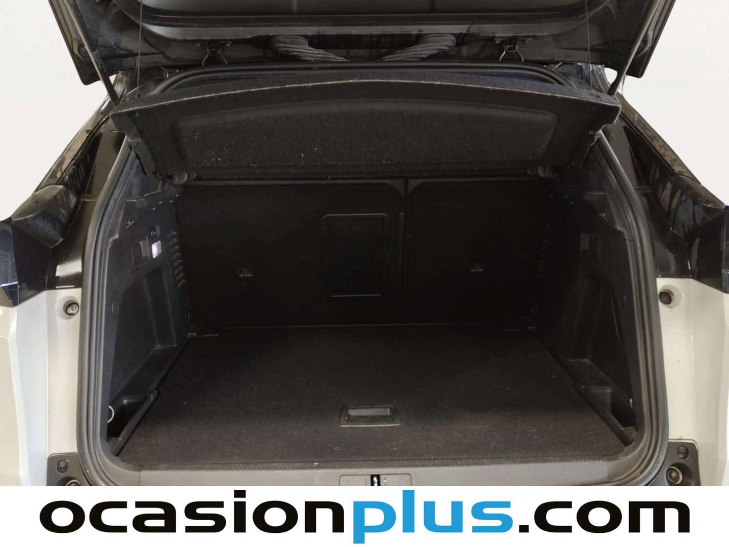 Fotos maletero Peugeot 3008 Peugeot 3008 BlueHDI 180 S&S GT EAT8 (180 CV)