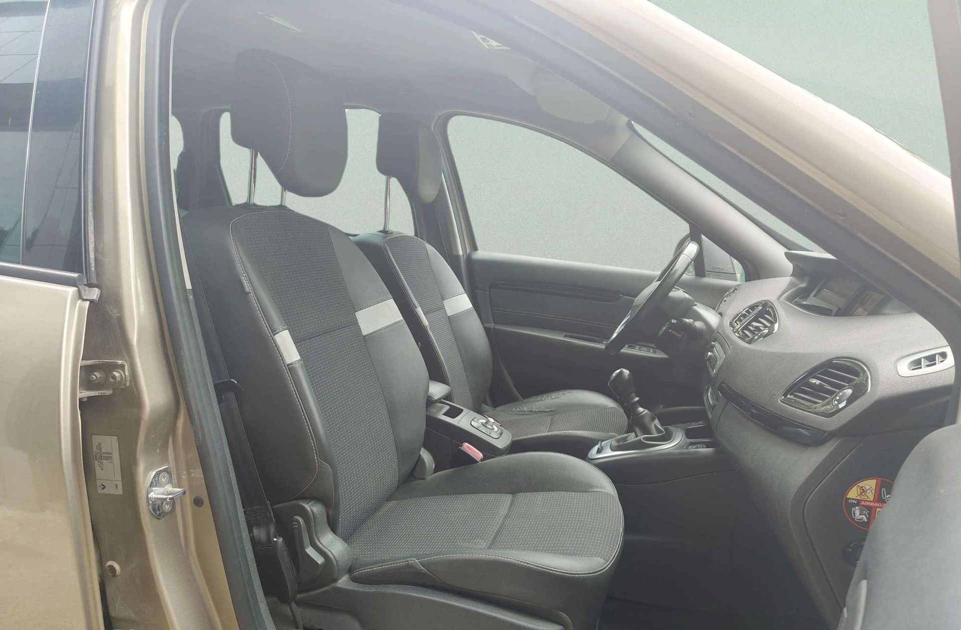 Renault Grand Scénic Dynamique Energy dCi - foto 15