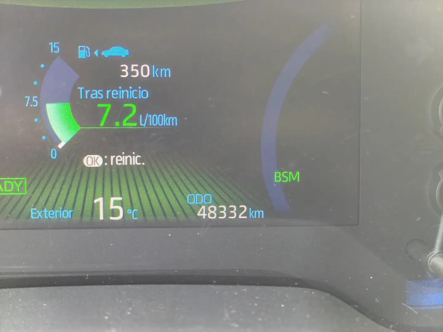 Foto Toyota Corolla Toyota Corolla 180H Advance E-CVT (180 CV)