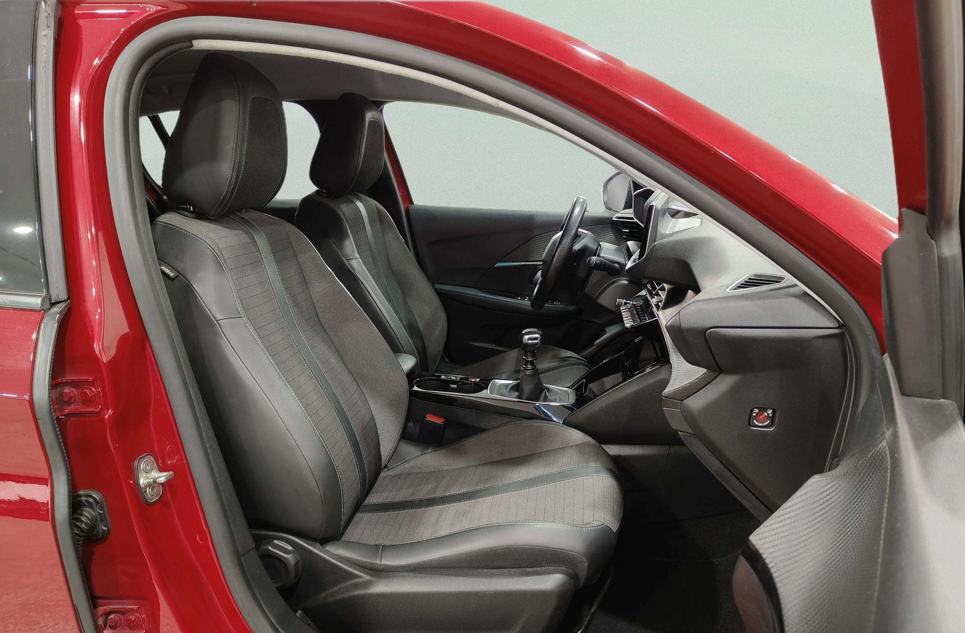 Peugeot 208 PureTech 100 Allure - foto 17