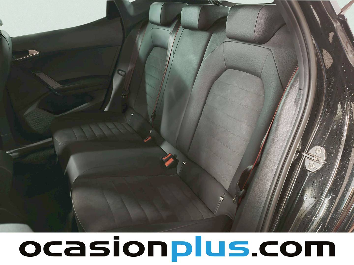 Foto asientos traseros Seat Arona SEAT Arona 1.5 TSI FR XM DSG (150 CV)