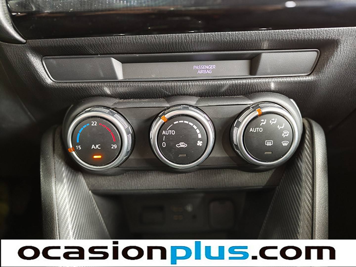 Foto Mazda Mazda2 Mazda Mazda 2 1.5 GE Black Tech Edition (75 CV)