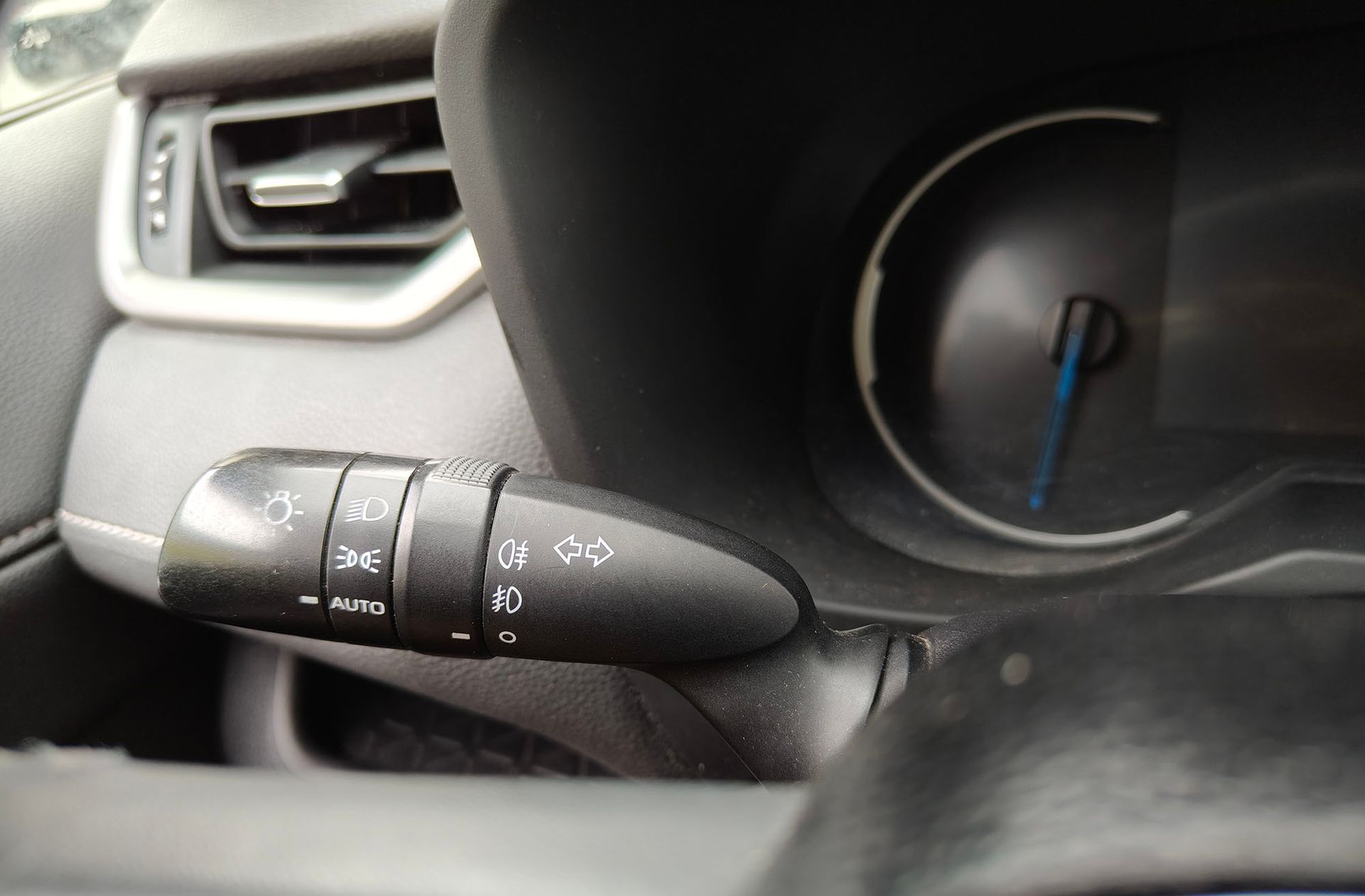 Toyota RAV4 2.5l hybrid Advance 4WD - foto 23