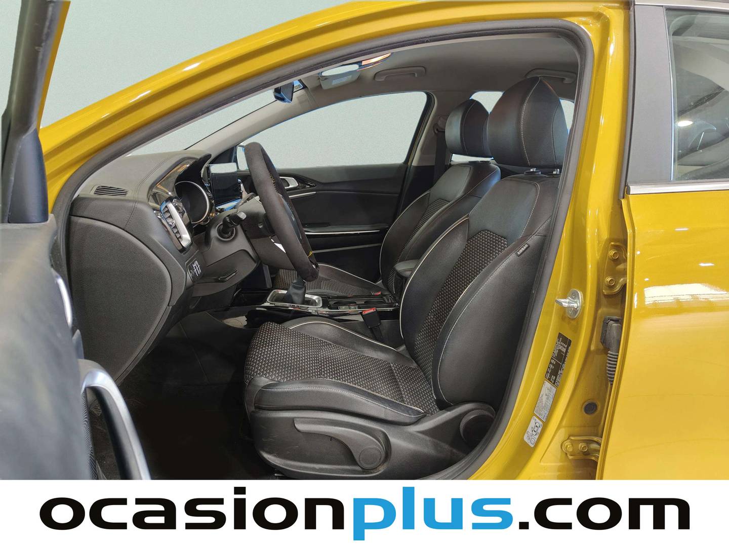 Foto asientos delanteros KIA XCeed KIA XCeed 1.5 MHEV iMT Tech (160 CV)