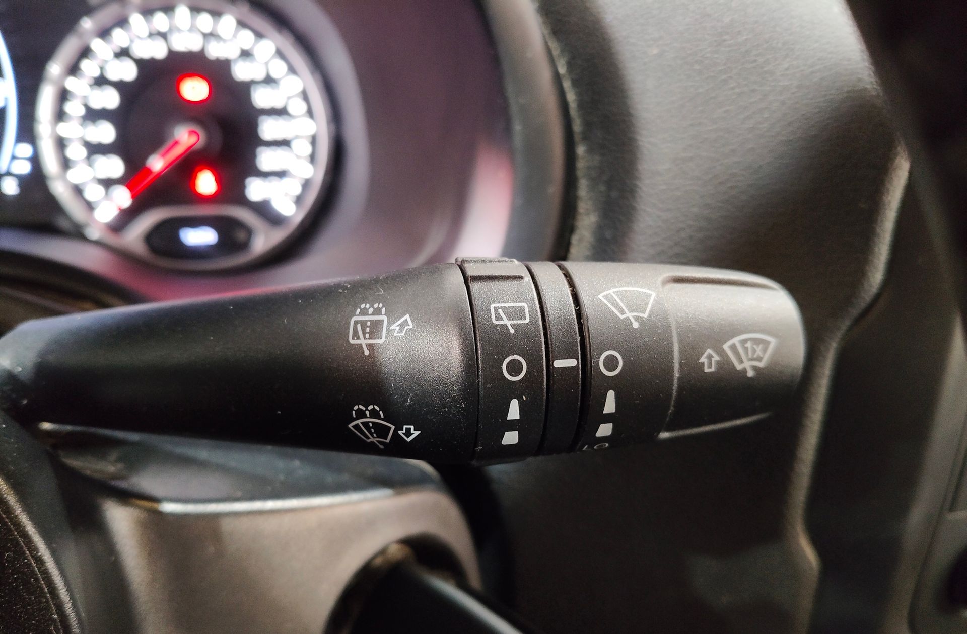 Jeep Renegade 2.0 MultiJet Longitude Active Drive 4x4 - foto 26